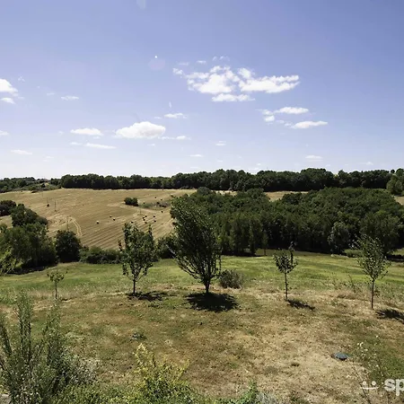 Ferme En Pleine Campagne * Castelsagrat