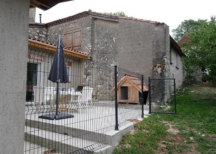 Ferme En Pleine Campagne Дом отдыха Castelsagrat