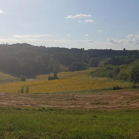 Holiday home Ferme En Pleine Campagne Castelsagrat